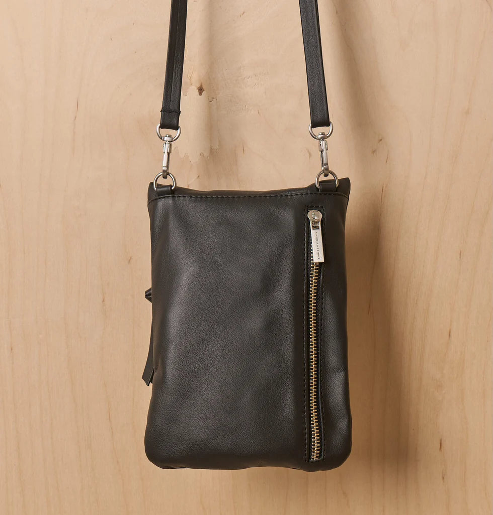 Daniella Lehavi Black Leather Louise Pocket Bag 314602