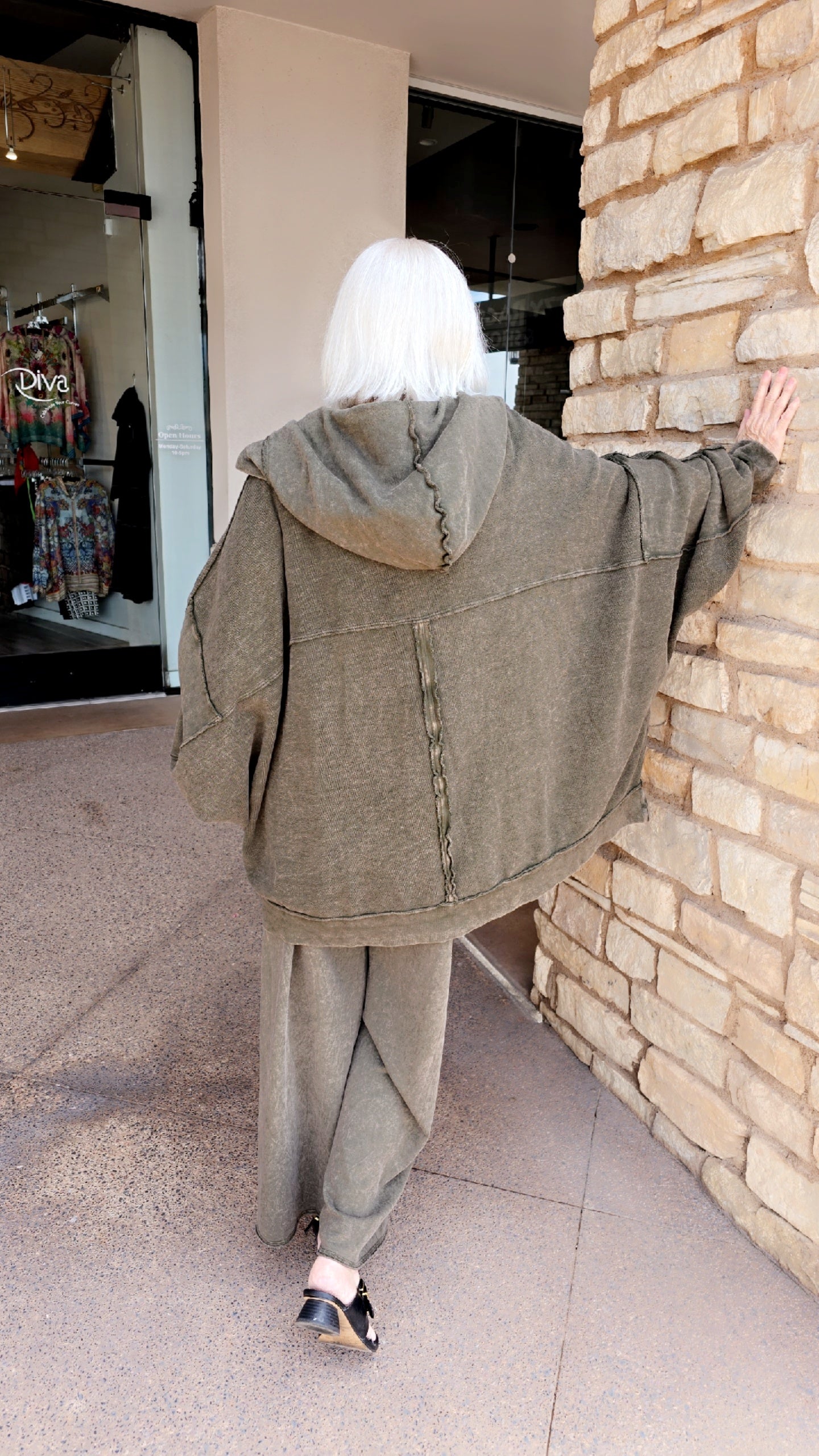 Cotton Lani Plus Size Olive One Size Batwing Sweatshirt B652