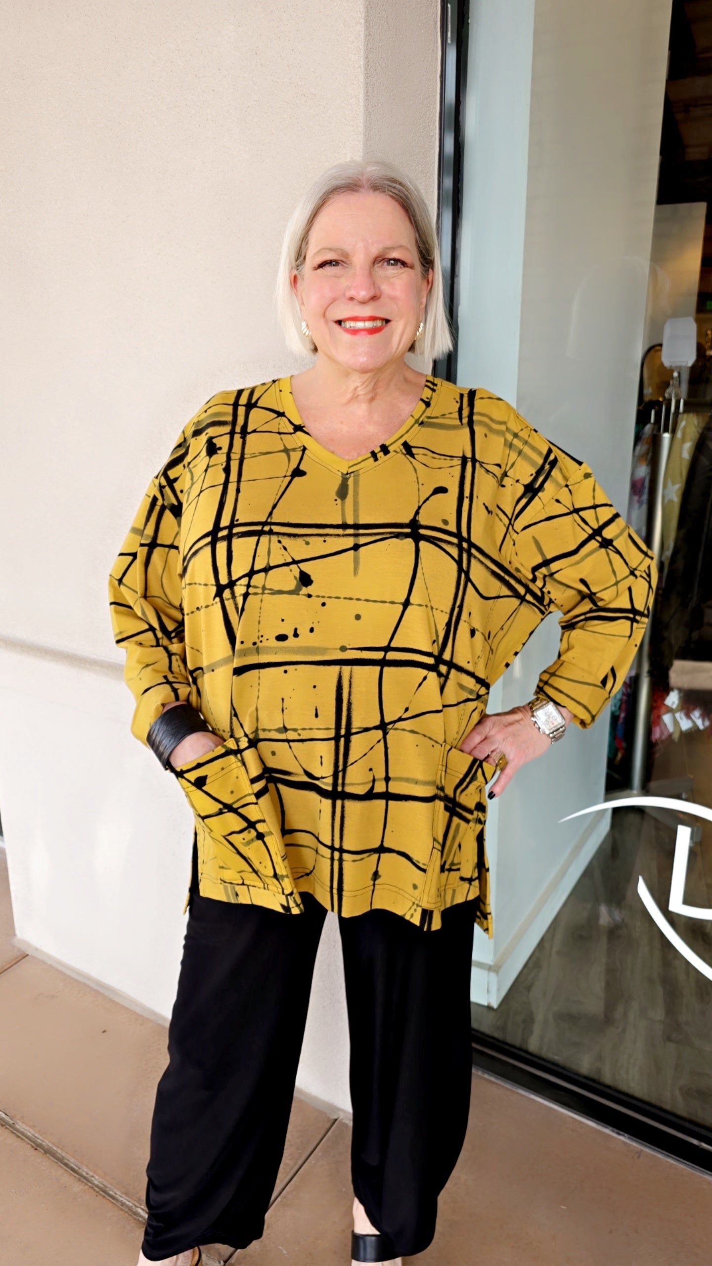 Darby Plus Size Mustard Pullover V-Neckline 2 Pocket Top HLA187K