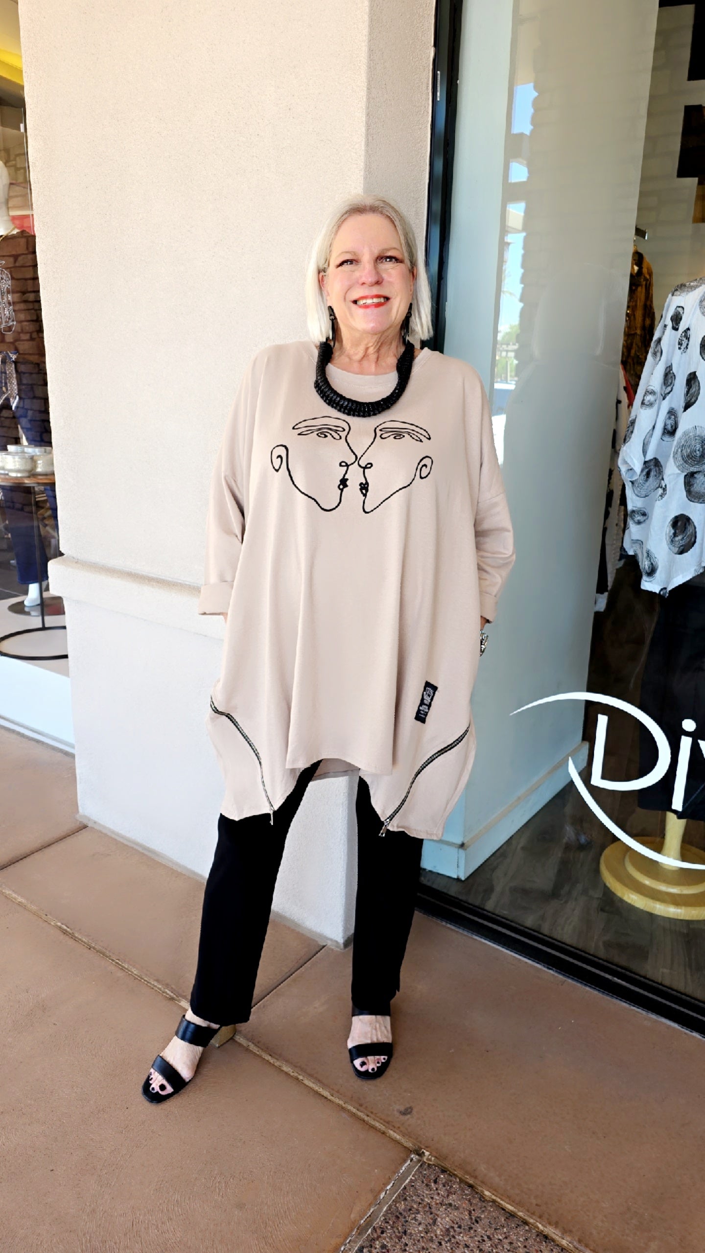 Transparente Beige Face Sweatshirt 912006