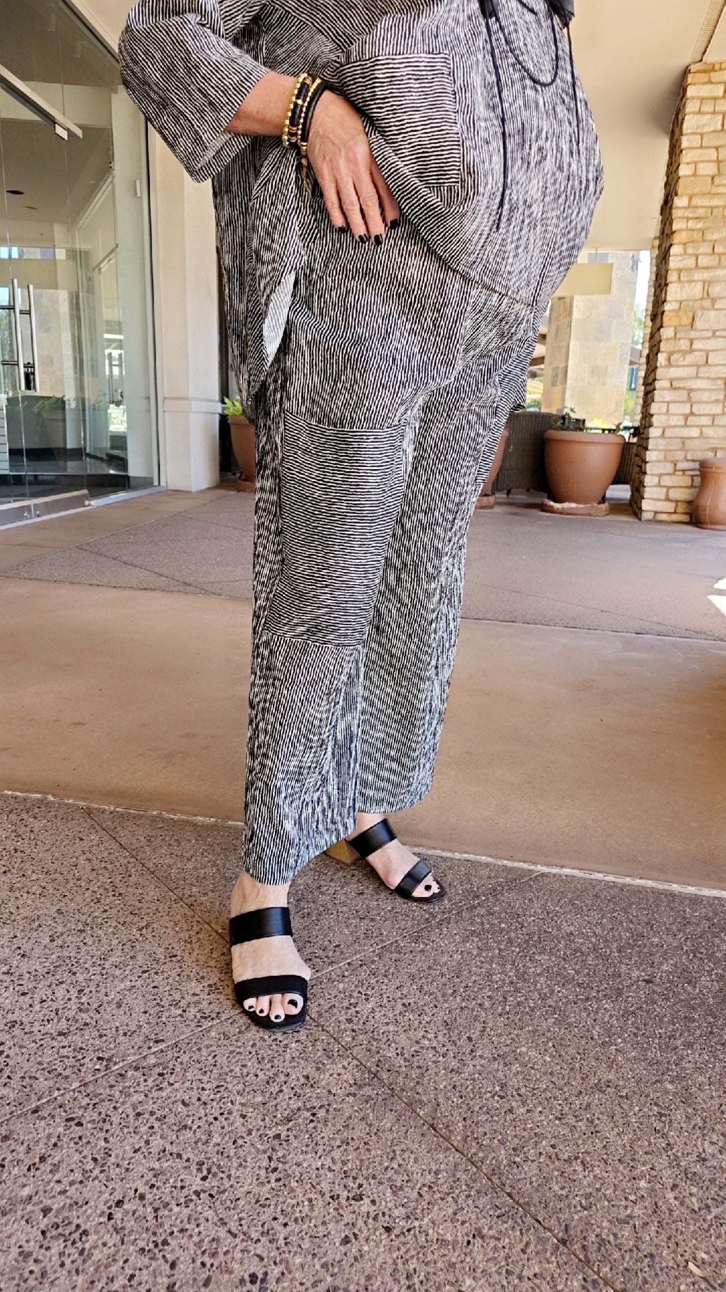 Niche Plus Size Black/White Striped Pocket Vargo Pant 1221600