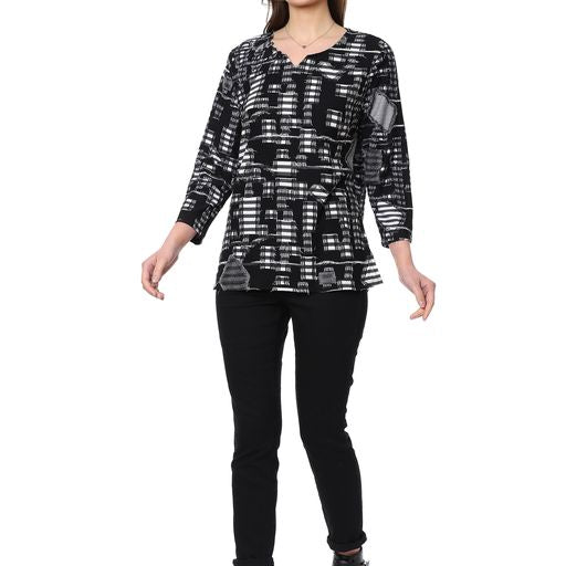 Parsley & Sage Plus Size Black/White Valerie Zig Zag Fringe Top 22W272C9P