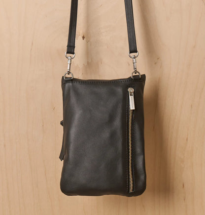 Daniella Lehavi Black Leather Louise Pocket Bag 314602