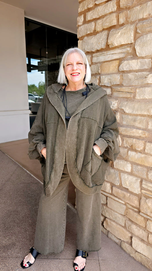 Cotton Lani Plus Size Olive One Size Batwing Sweatshirt B652