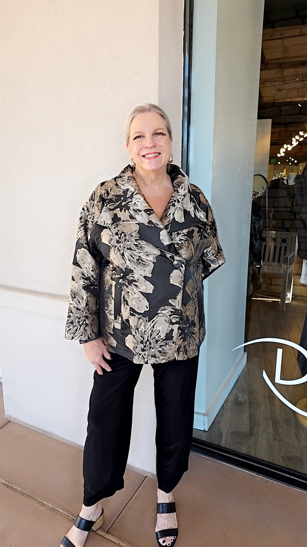 Alembika Glow One Button Closure Jacket AJ930G