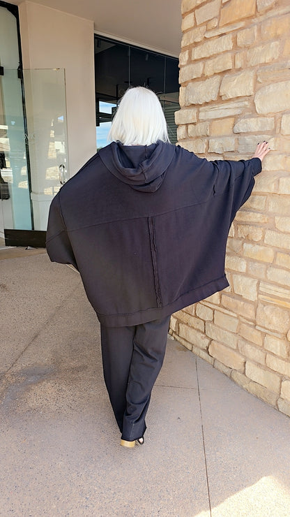 Cotton Lani Black Plus Size Batwing Sweatshirt B652