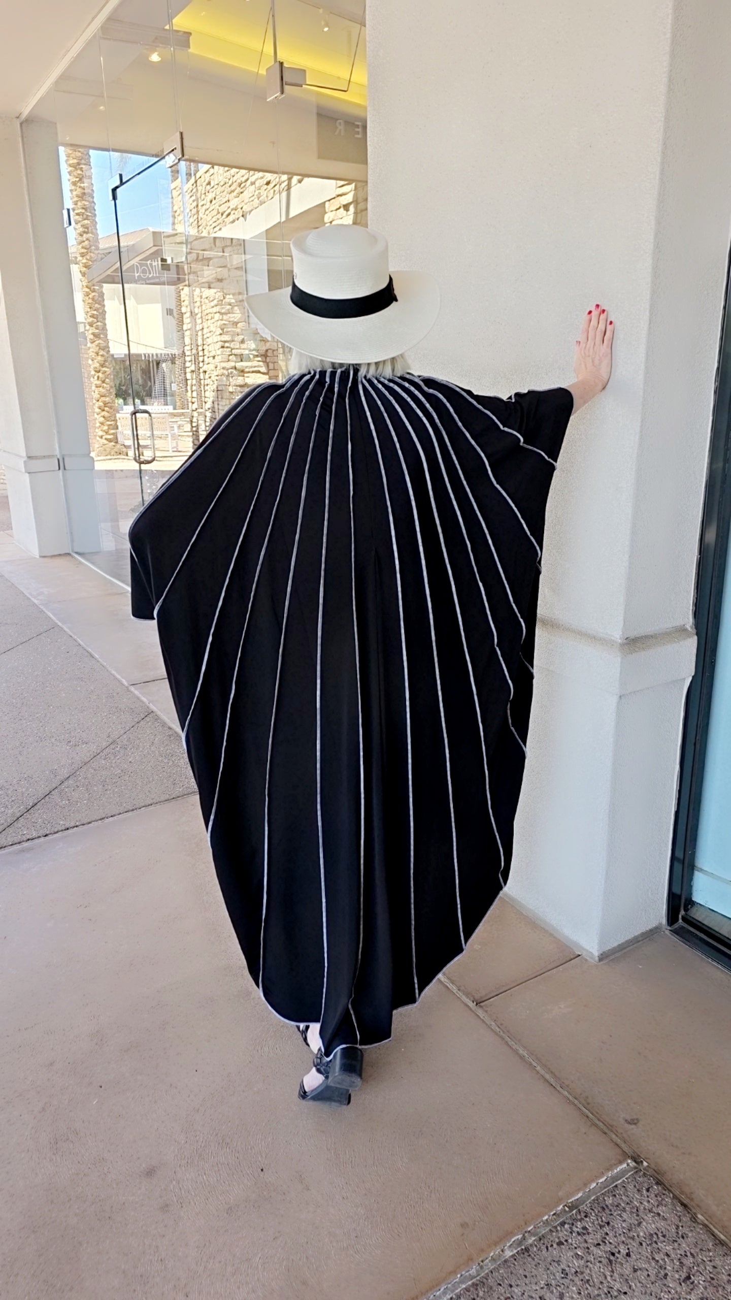 Kozan Black/White Oversized High Neck Dress PL-1543