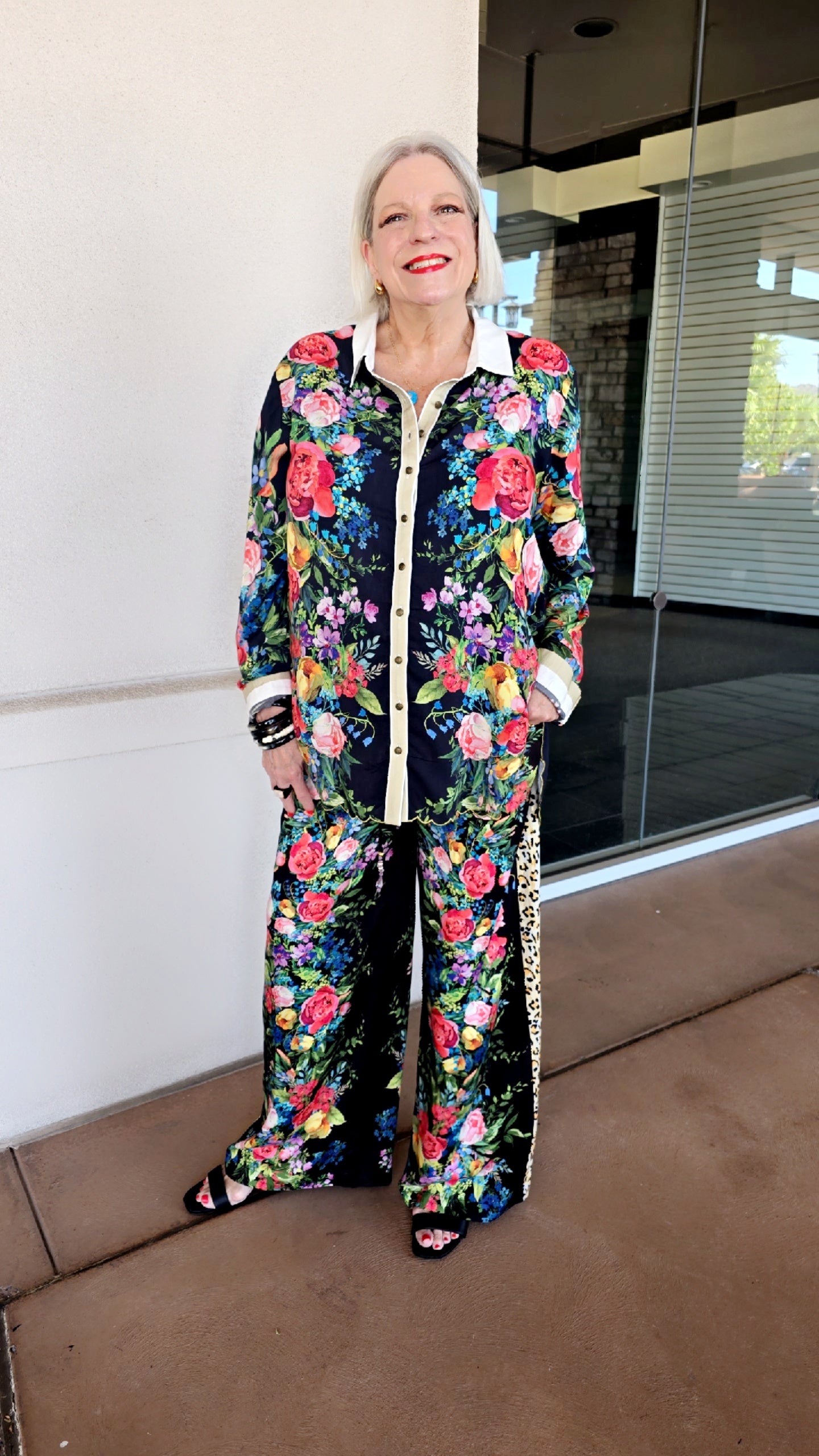 Aratta Black Floral Zinnia Pant ED24K95