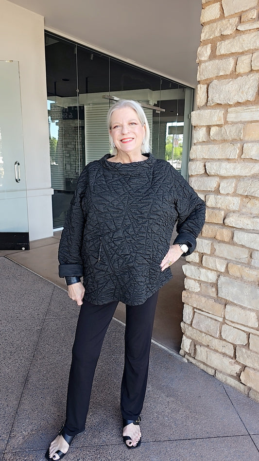 Beau Jours/Chalet Black Textured Danni Top 4V2519