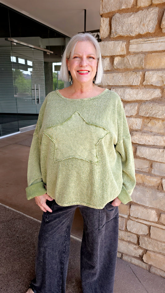 Cotton Lani Cilantro Star Sweatshirt B635