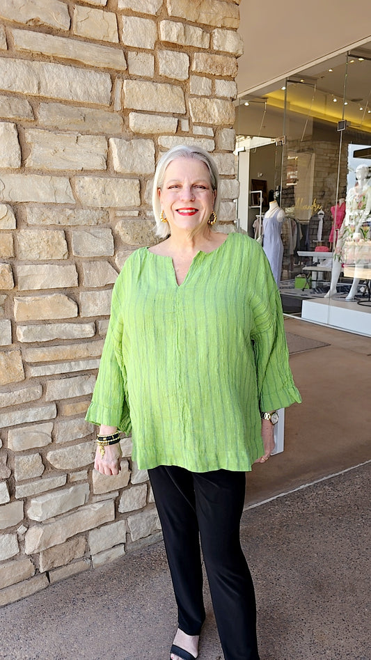 Cut Loose Verde Split Neck Pullover Crinkle Top 4616639
