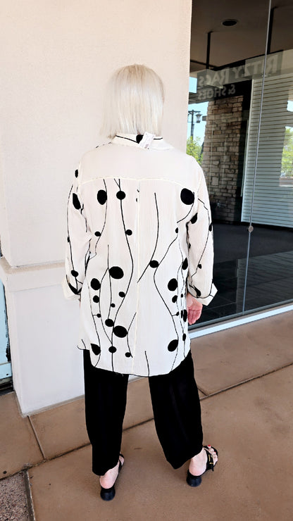 Multiples Plus Size Ivo/Black Dot Button Front Shirt M35306BW