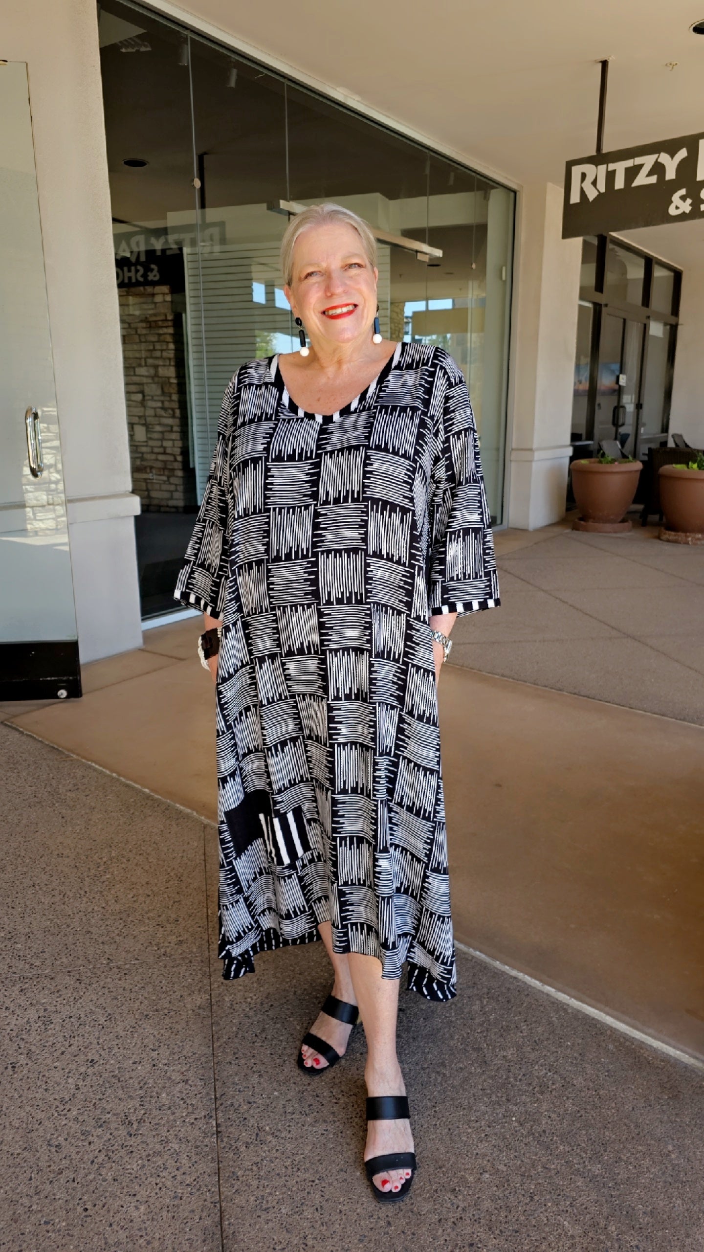 Lyng Designs Black/White Printed Joy Dress WV4064R