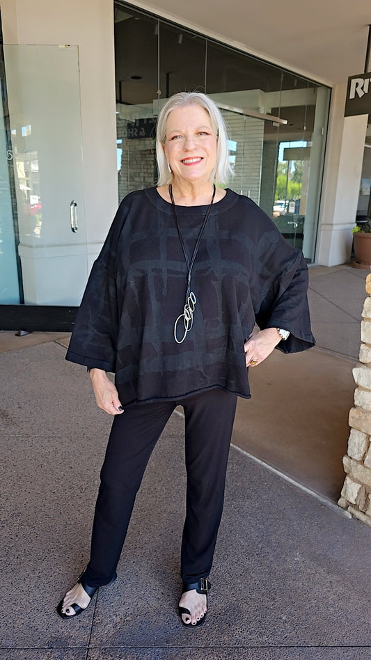 Cynthia Ashby Black Dusty Top CE711