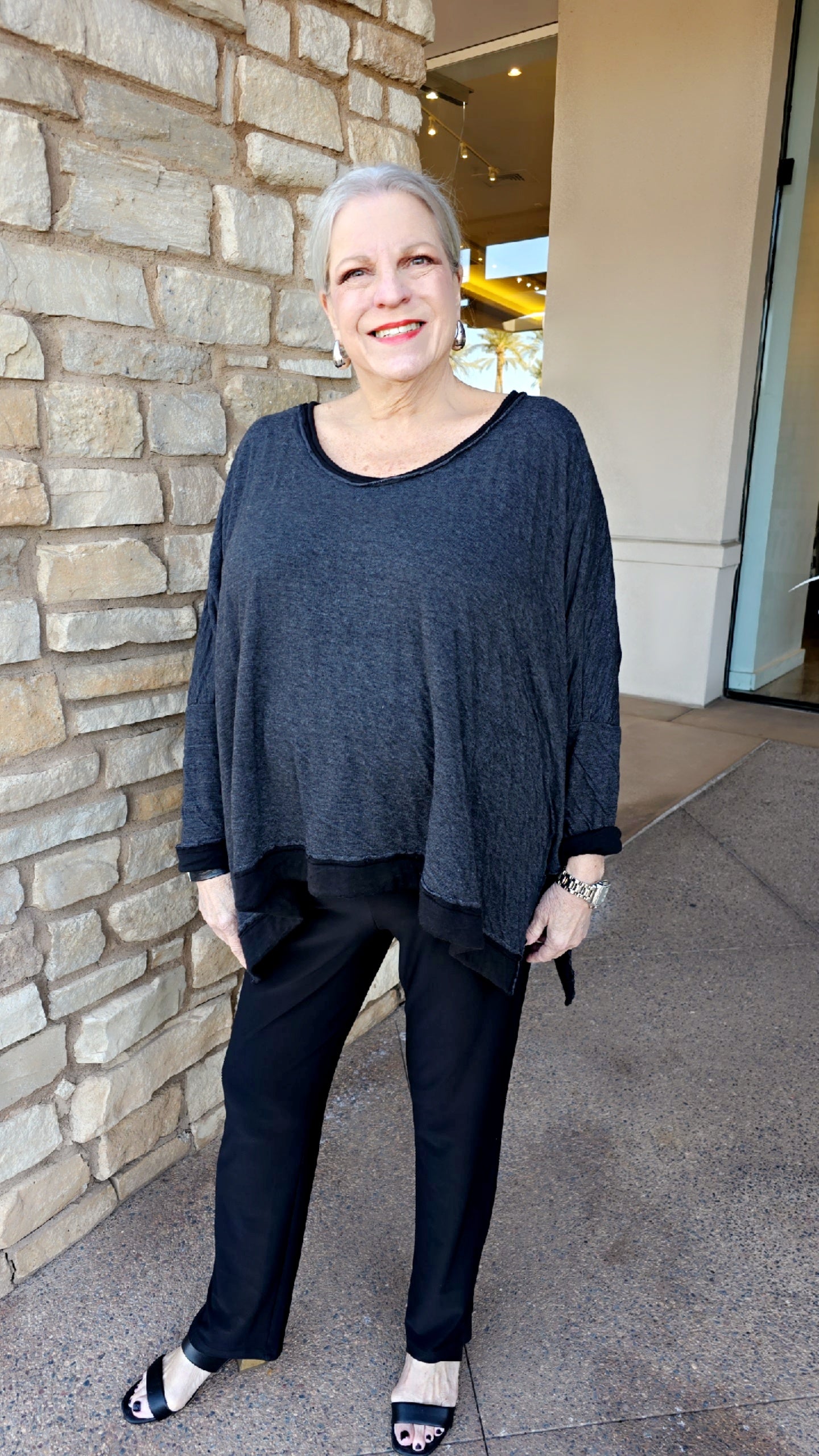 Cut Loose Black Oversized Sweatshirt 0616599