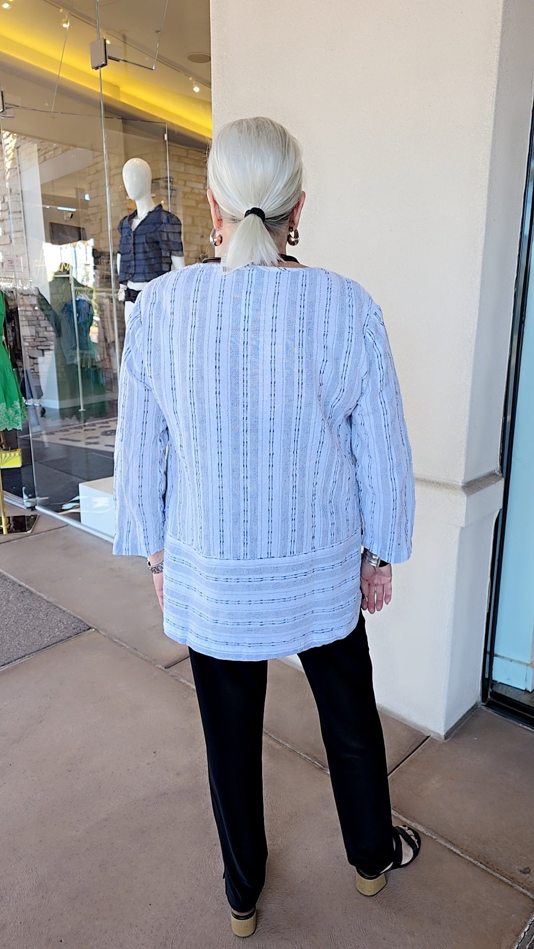 Cut Loose White/Black Linen/Cotton 2 Pocket Top 5147691