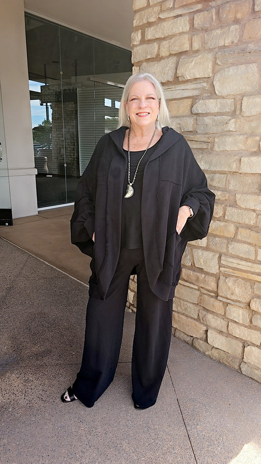 Cotton Lani Black Plus Size Batwing Sweatshirt B652