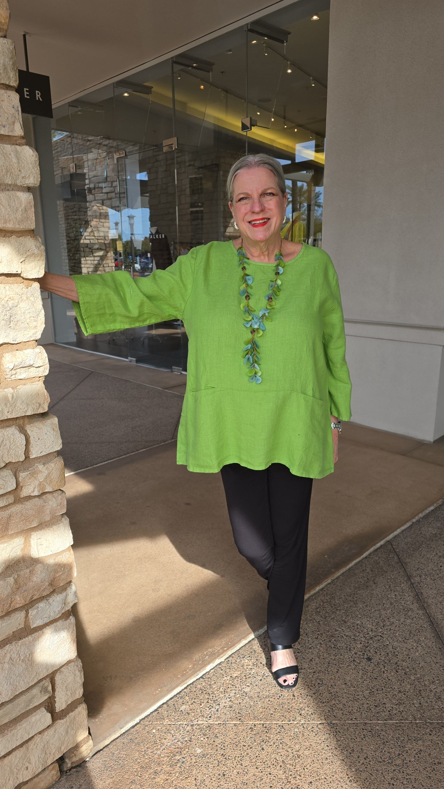 Cut Loose Verde Linen Pocket Top 4407943