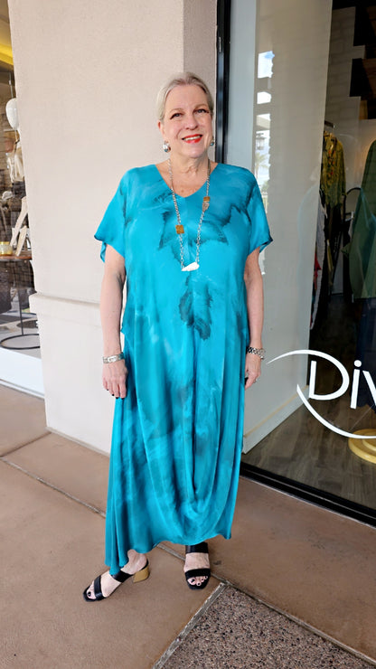 Ozai Seafoam Pullover V-Neckline Flowy Dress 860518