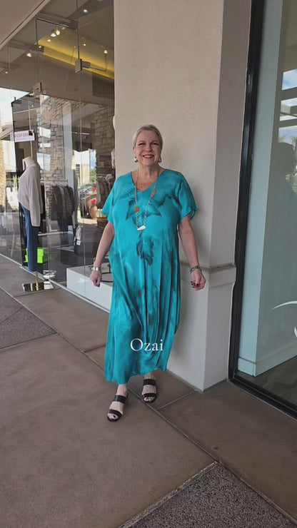 Ozai Seafoam Pullover V-Neckline Flowy Dress 860518