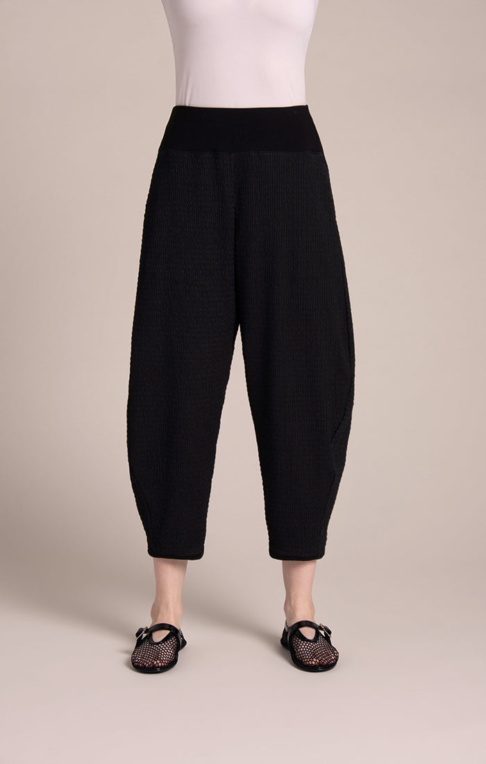 Sympli Black Pop Narrow Barrel Pant PW27304