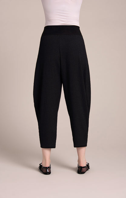 Sympli Black Pop Narrow Barrel Pant PW27304