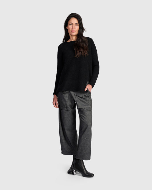Alembika Black Pullover Knit Sweater AS950B