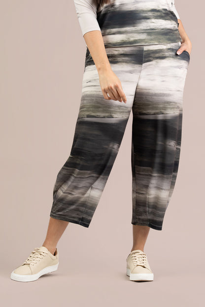 Sympli Green Brushstroke Narrow Lantern Pant 27237P